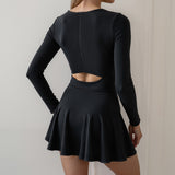 Women Black Long Sleeve One Piece Swimsuit Suitable For The Beach And Swimming
